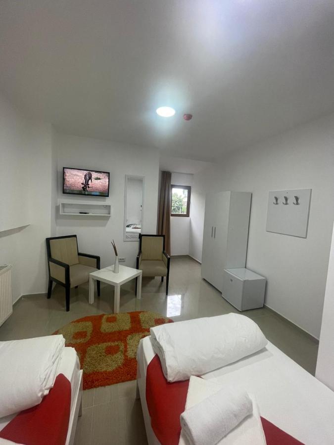 Hostel Tripoli Palace Букурещ Екстериор снимка
