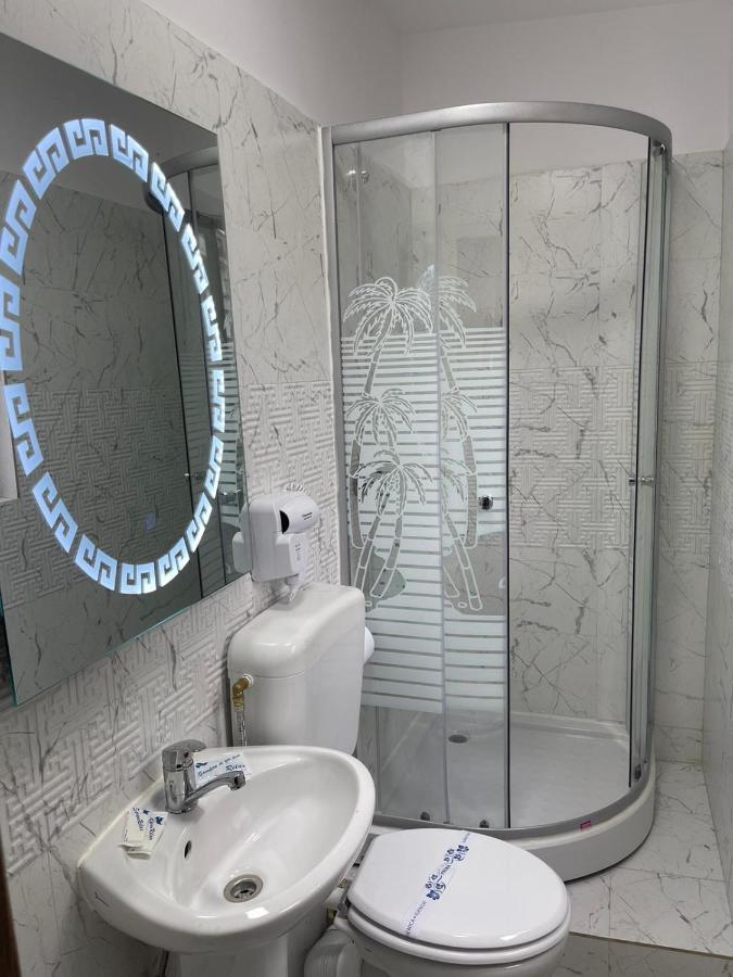 Hostel Tripoli Palace Букурещ Екстериор снимка