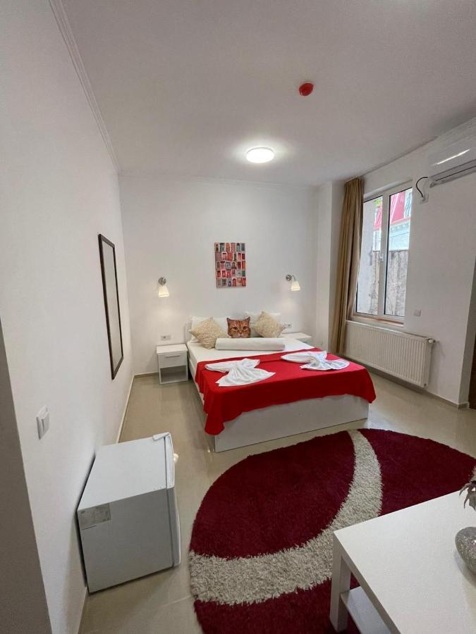 Hostel Tripoli Palace Букурещ Екстериор снимка
