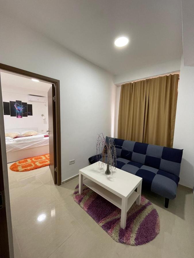 Hostel Tripoli Palace Букурещ Екстериор снимка