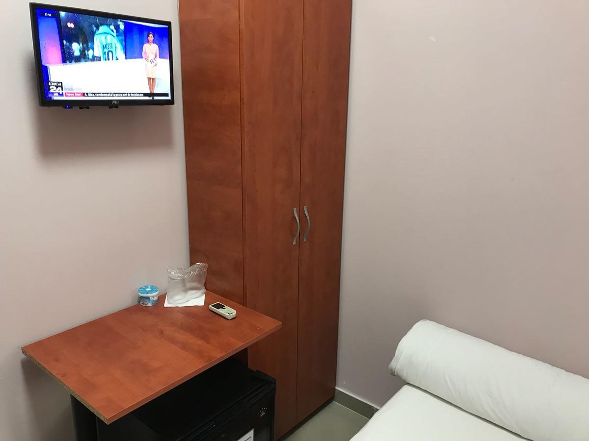 Hostel Tripoli Palace Букурещ Екстериор снимка