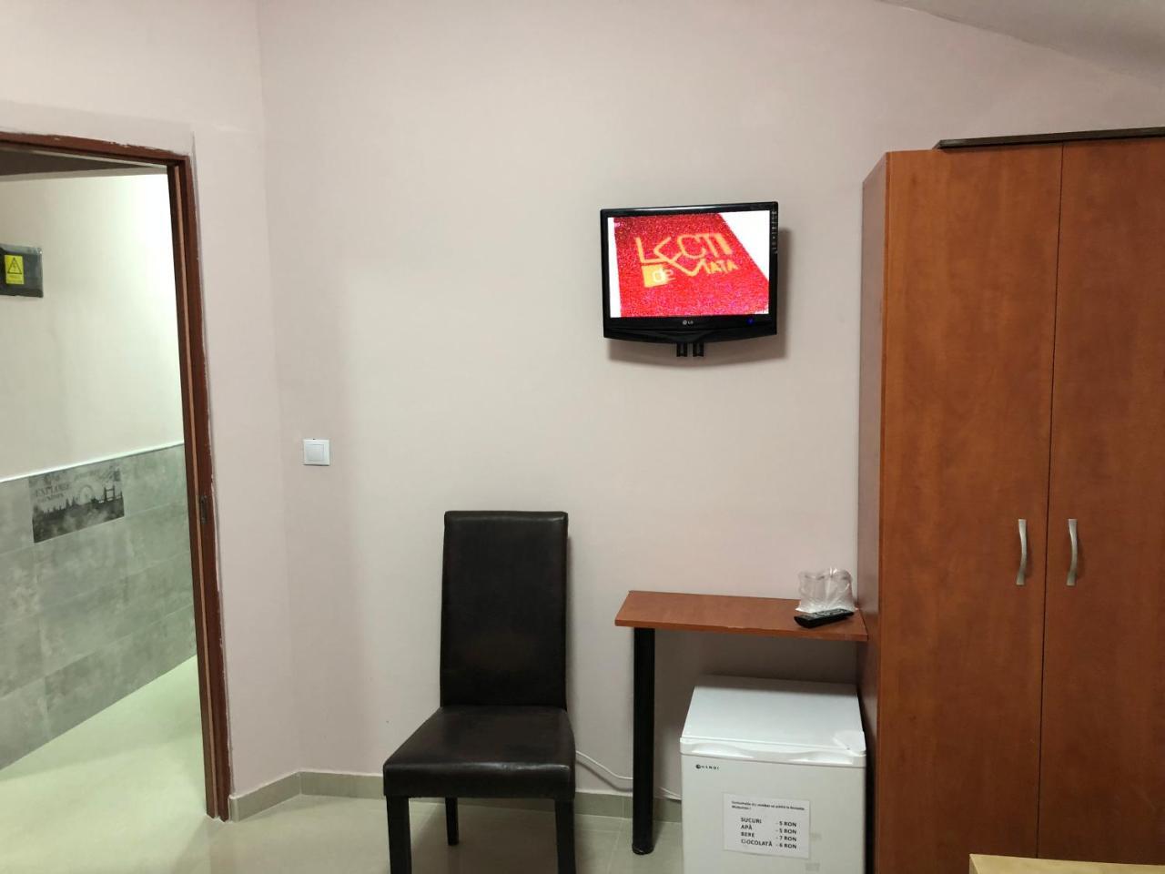 Hostel Tripoli Palace Букурещ Екстериор снимка